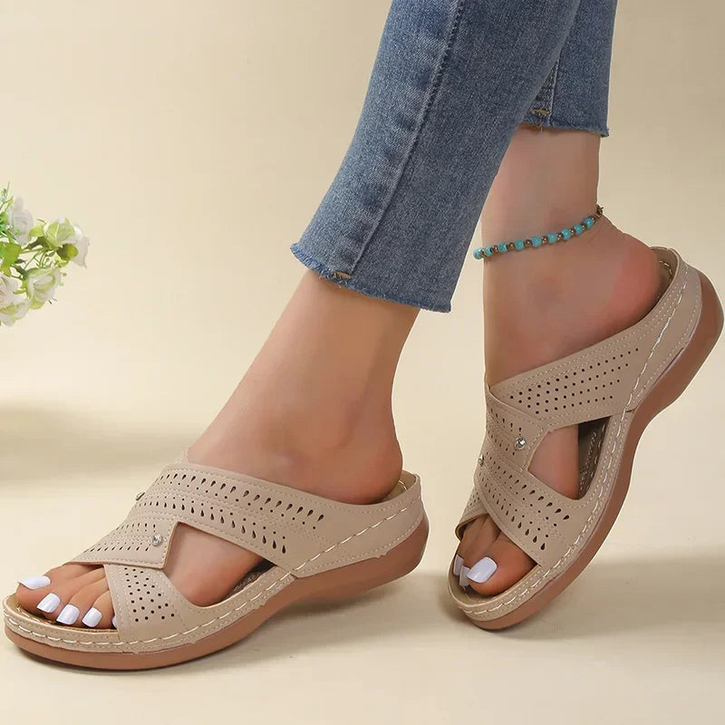 Sandalias ergonómicas de tacón bajo